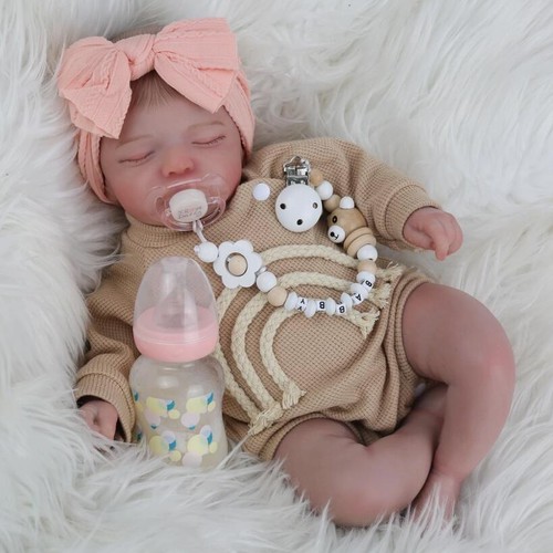 Lifelike reborn baby - lifelike,